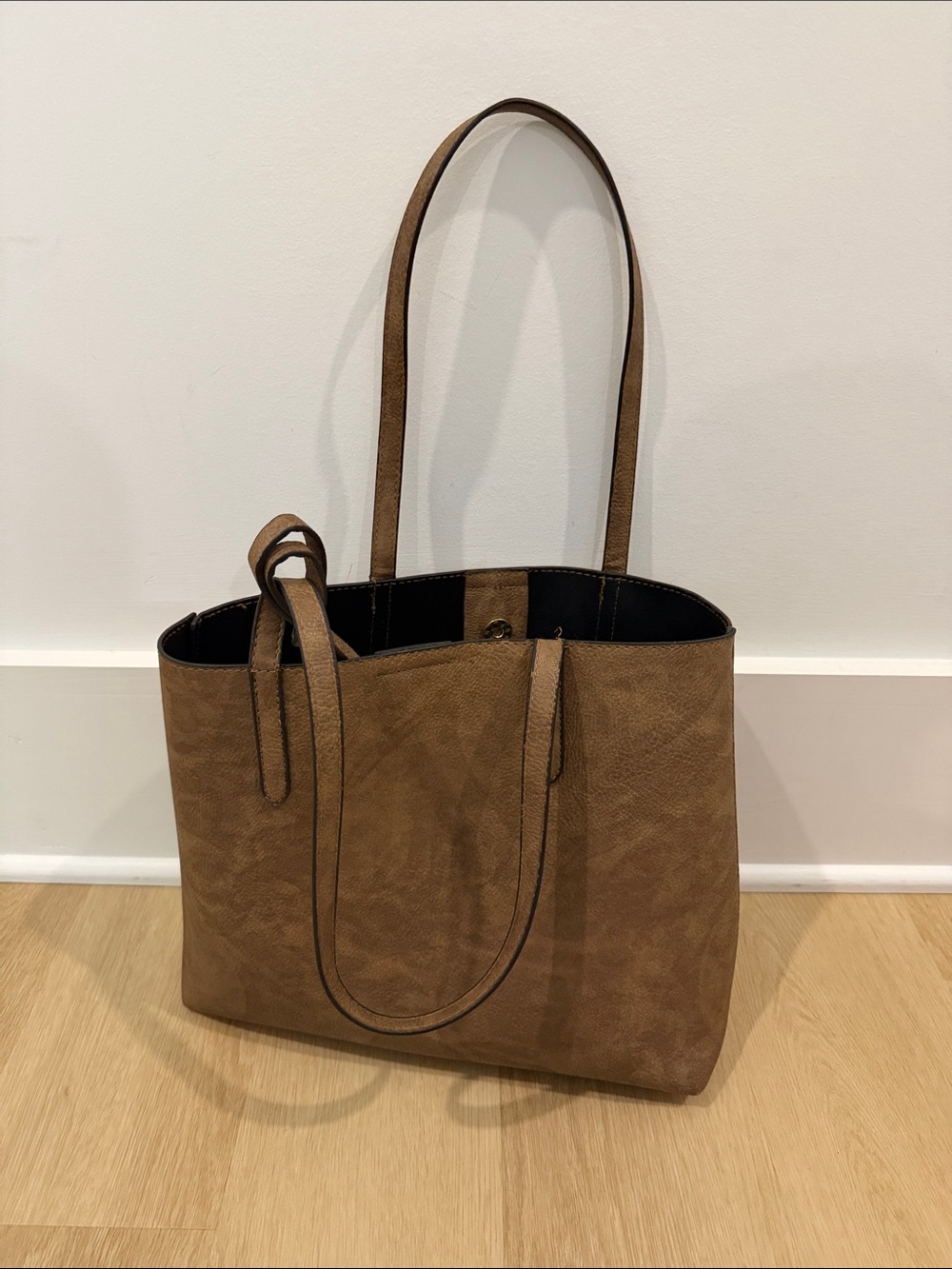 Classic Brown Leather Tote - Everyday Women’s Shoulder Bag